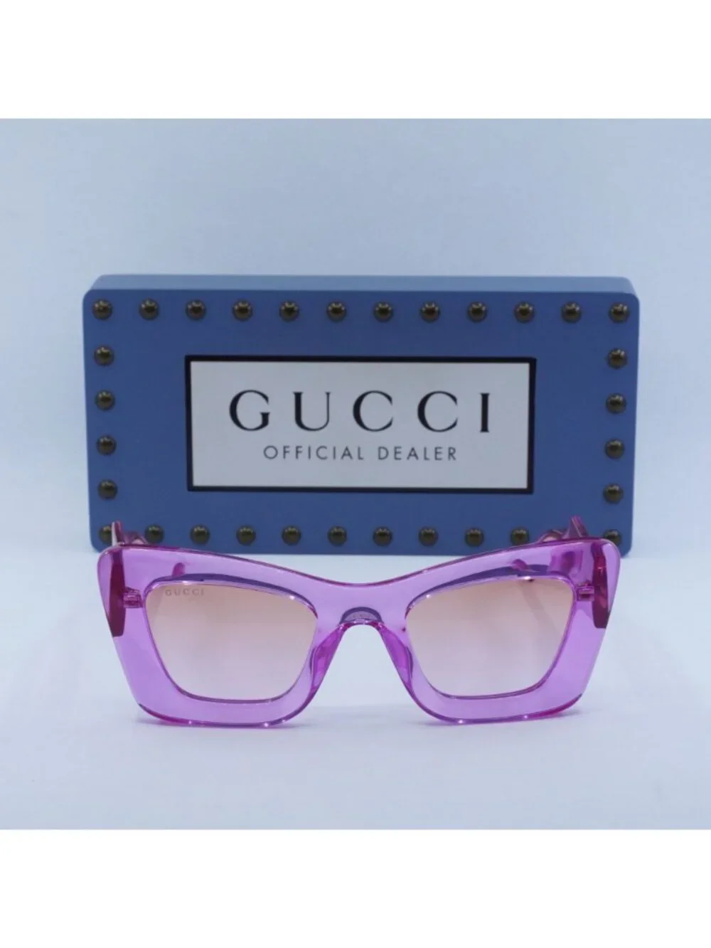 Gucci model gg1552s